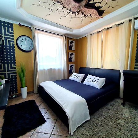Airport Luxury Apartman 42 فيتْشيش المظهر الخارجي الصورة