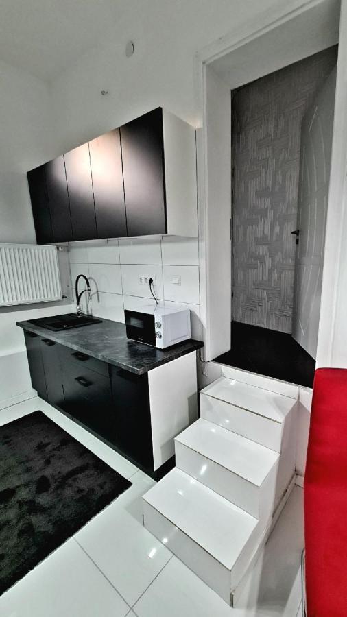 Airport Luxury Apartman 42 فيتْشيش المظهر الخارجي الصورة