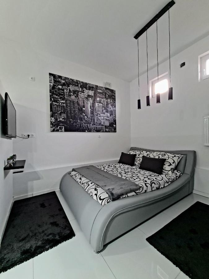 Airport Luxury Apartman 42 فيتْشيش المظهر الخارجي الصورة
