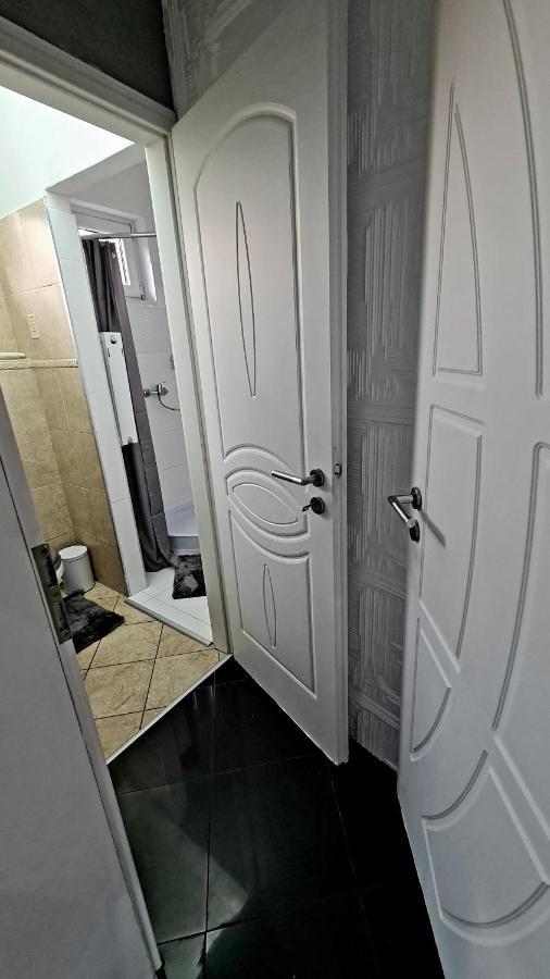 Airport Luxury Apartman 42 فيتْشيش المظهر الخارجي الصورة